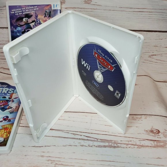 Disney Epic Mickey 2 Cars 2 & Disney Universe Wii Game Bundle No Scratches - Picture 8 of 12